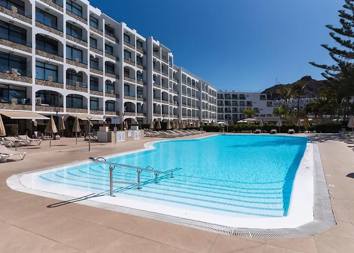 Home2book Cosy Pool Sea Views